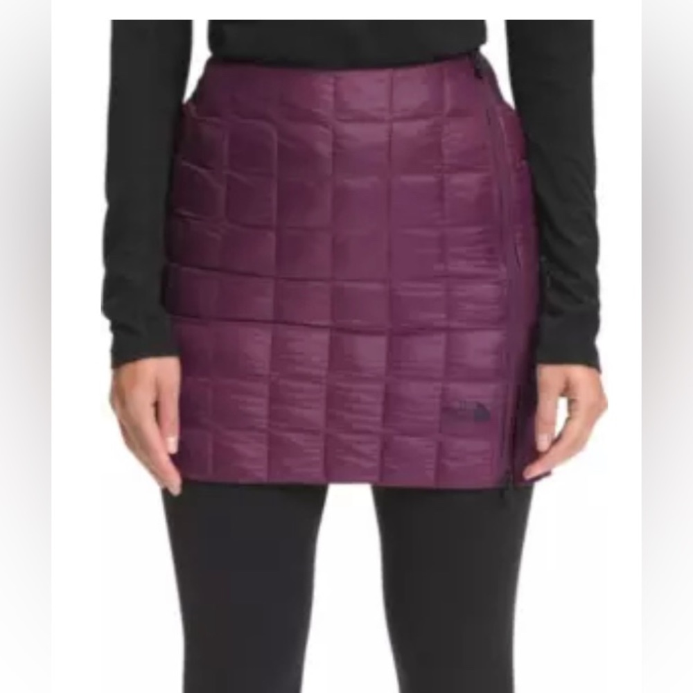 The North Face Women's ThermoBall Hybrid Skirt - size L - never worn